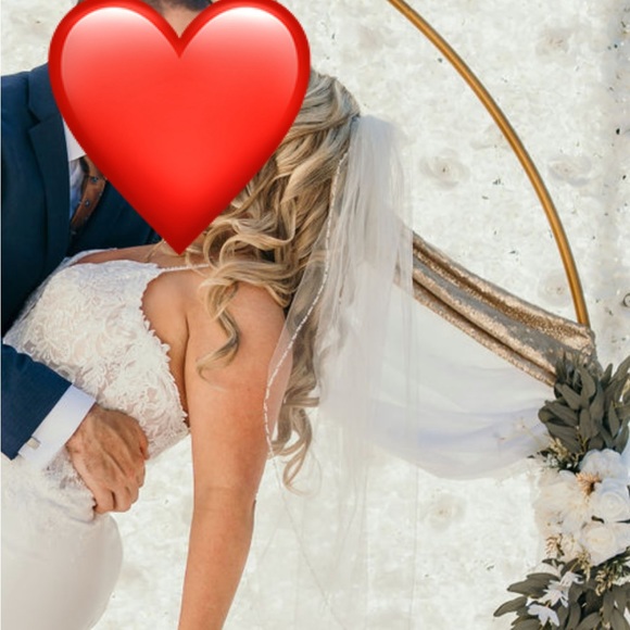 Beaded wedding veil - Picture 4 of 9